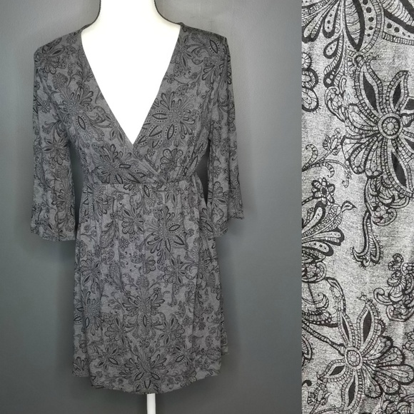 Soma Dresses & Skirts - SOMA Gray & Black Mock Wrap Lounge Dress small!